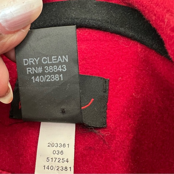 Via 100% wool red peacock in size 2 - Picture 3 of 9